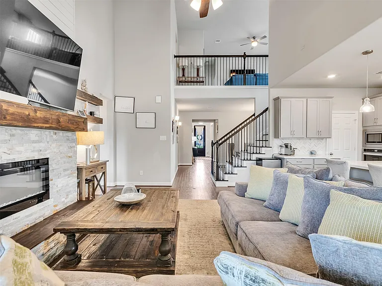 31439 Valley Briar Way — Photo 17