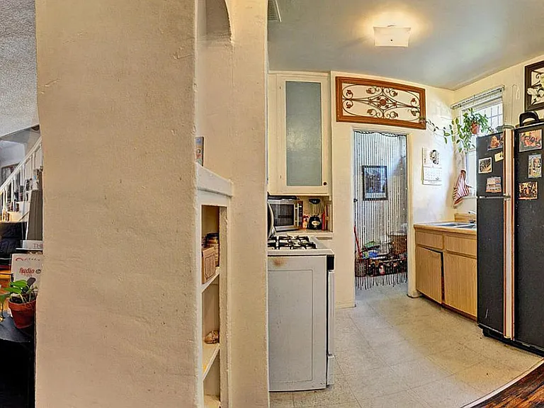 5418 Harold Way #5418 — Photo 13