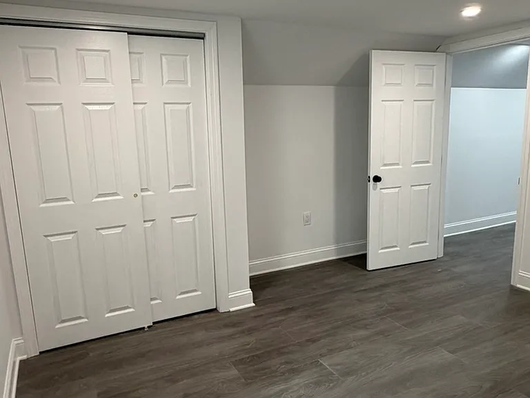 115 Bunker Hill Ln — Photo 4