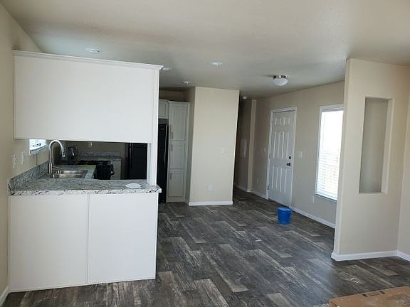 2nd image of 2038 Palm St Space 240