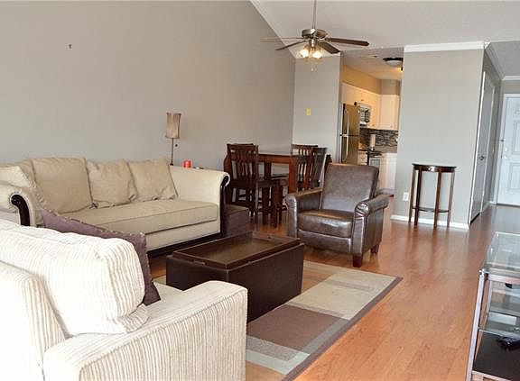 3rd image of 1244 Harbor Dr Unit 304