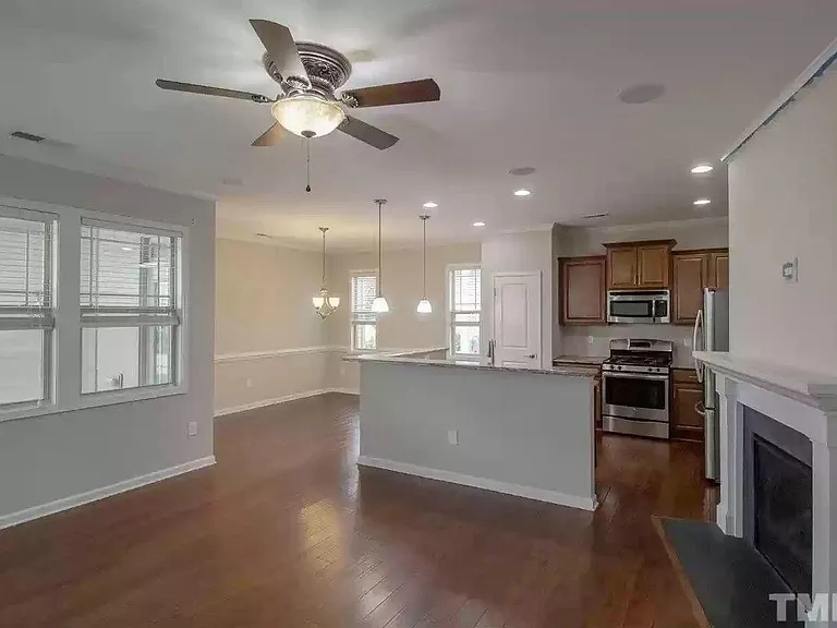 1213 Oatney Ridge Ln — Photo 8