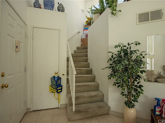 3rd image of 11150 Glenoaks Blvd Unit 44