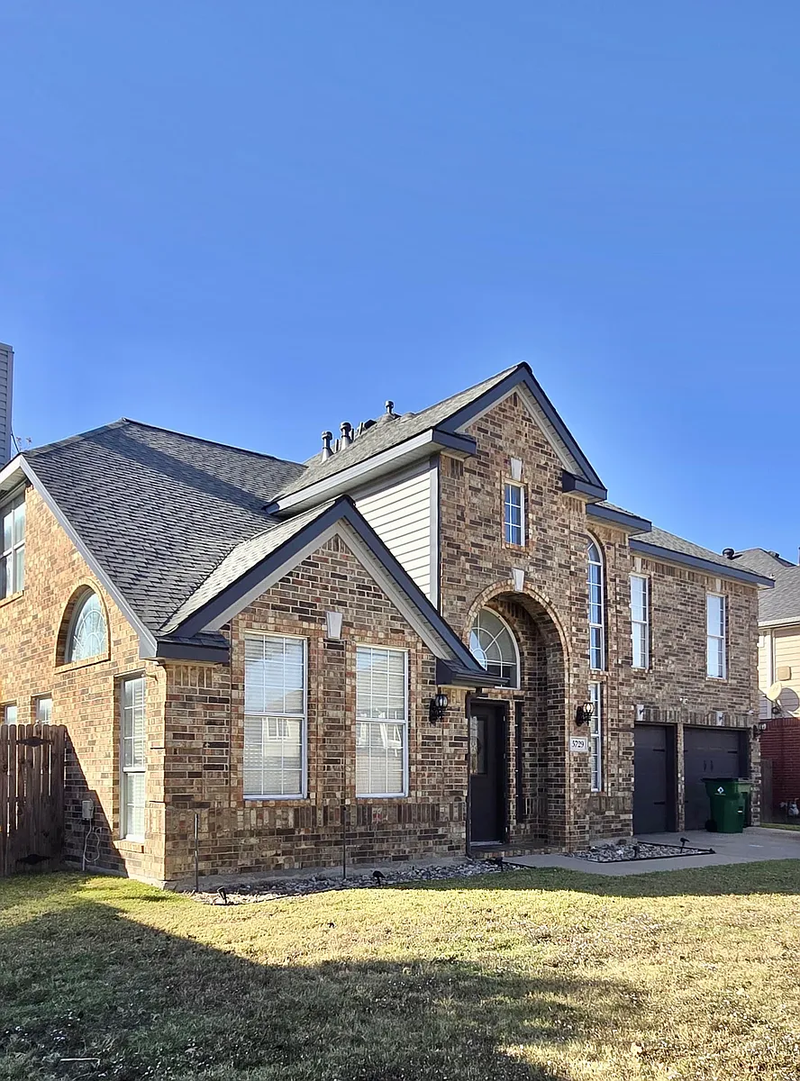 Building Photo - 5729 Christy Ln
