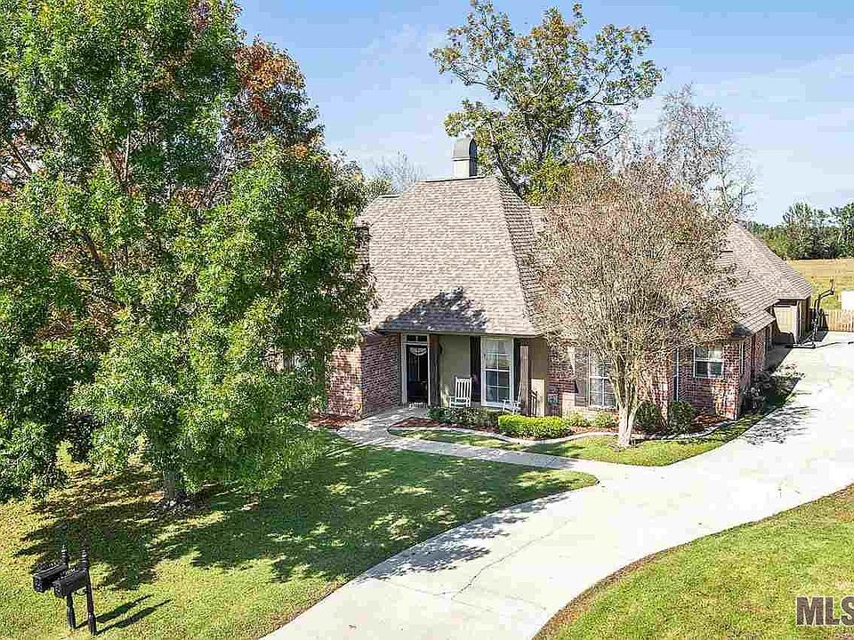 1st image of 15154 Bluffwood Cir
