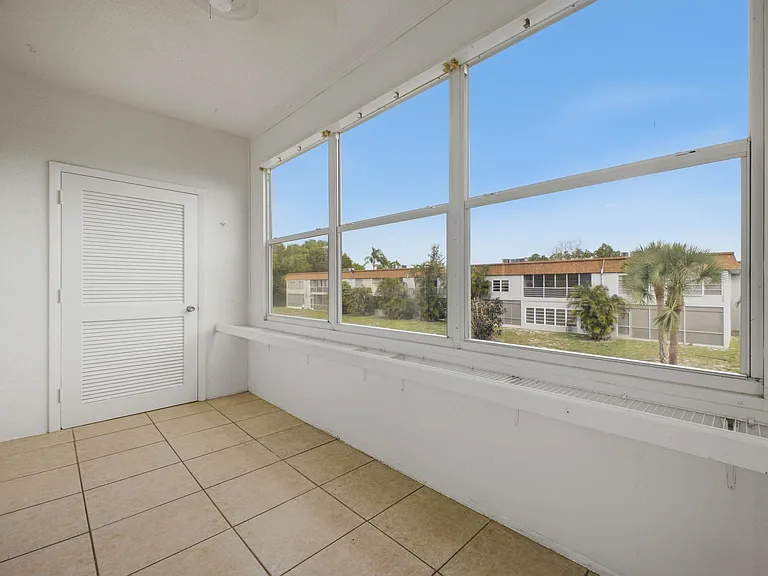 6289 Lear Dr #206 — Photo 18