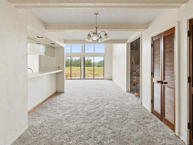 2114 Corner Lake Dr #E — Photo 14