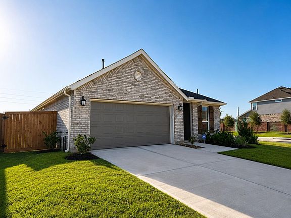 3rd image of 3004 Pintail Green Dr
