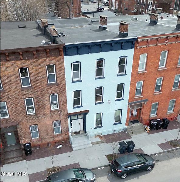 4th image of 276 3rd Street