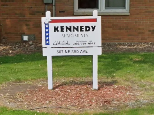 607 NE 3rd Ave #2, Aledo, IL 61231