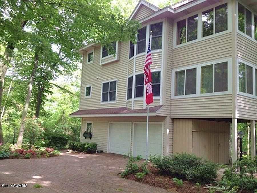 1st image of 2450 Oriole Ln