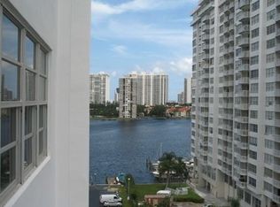 2750 NE 183rd St APT 903, Aventura, FL 33160