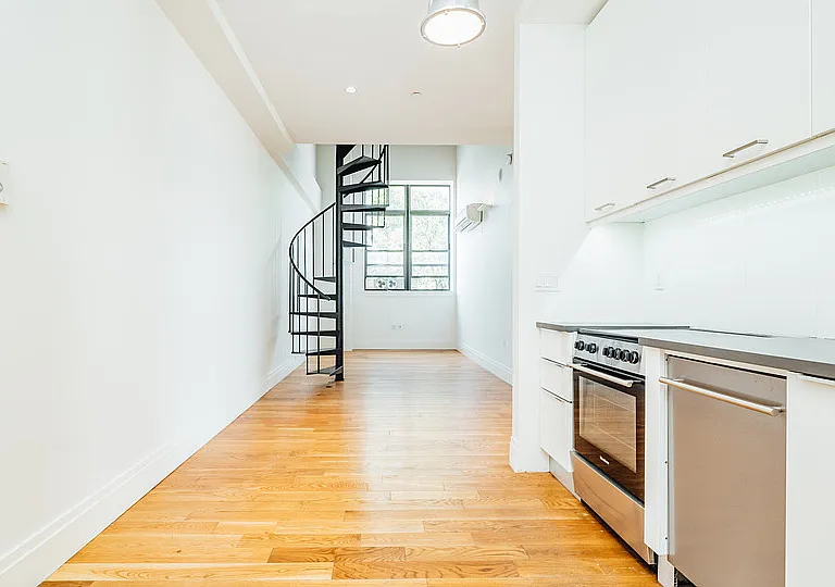 17 Monitor St #5H — Photo 25