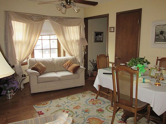 Hearthroom front window