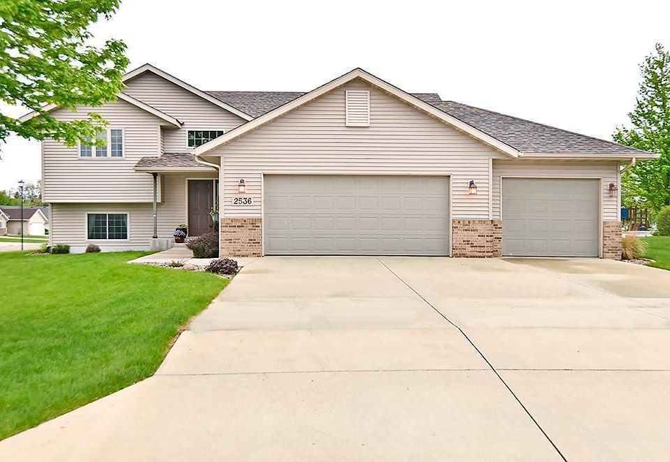 1st image of 2536 Mossy Creek Dr NE
