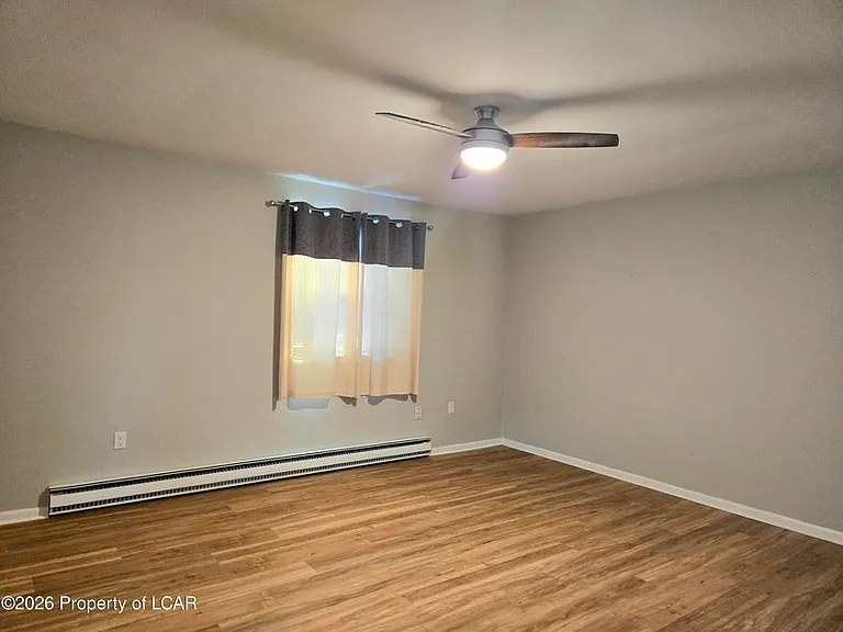 48 Saratoga Ct — Photo 11