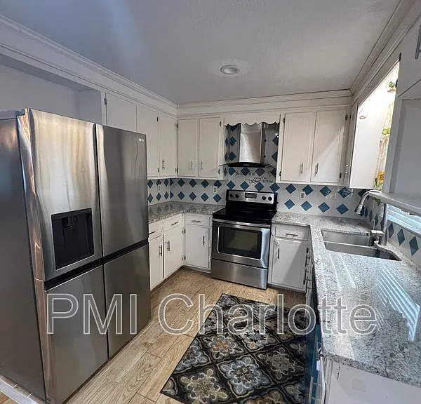 1784 Ashley St — Photo 8