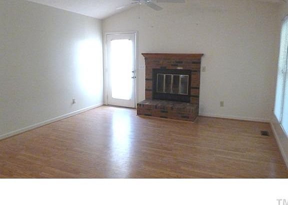 2nd image of 109 Bonaparte Dr