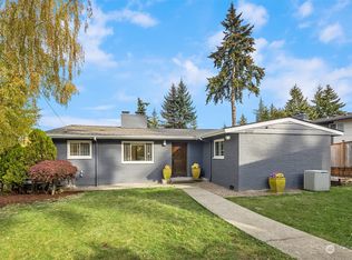 3040 90th Pl SE, Mercer Island, WA 98040