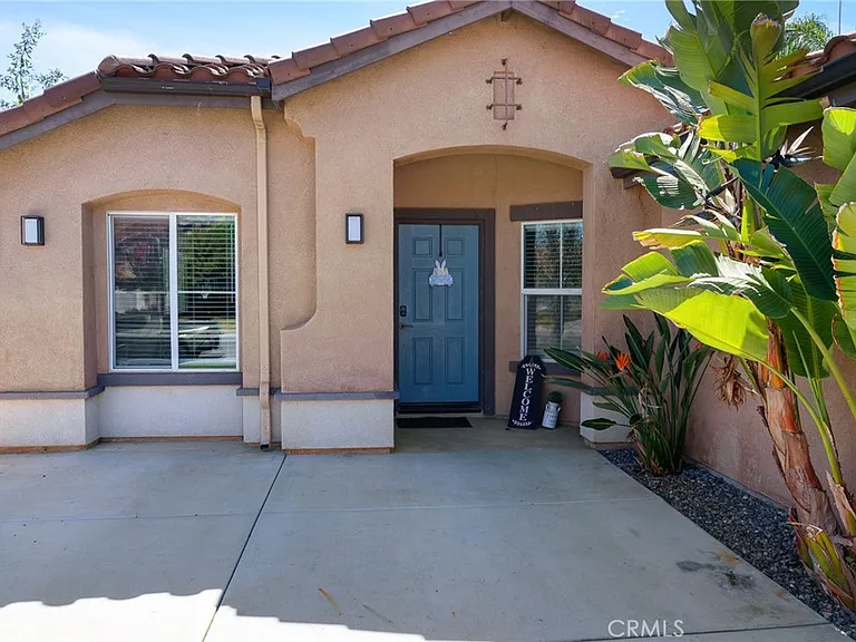 25349 Silverwood Ln — Photo 4