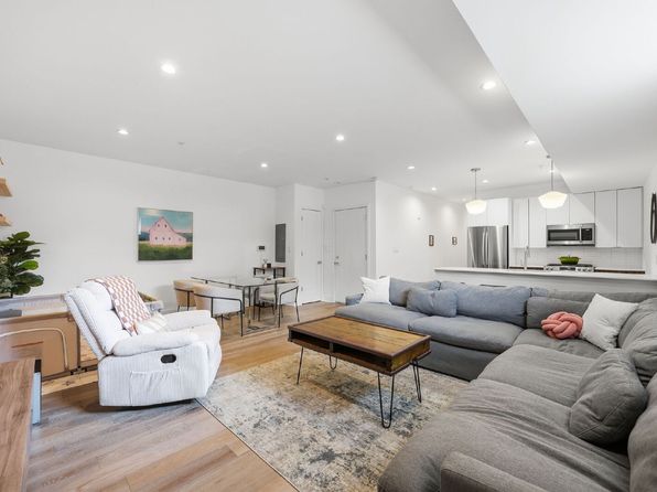 826 Upshur St NW #2