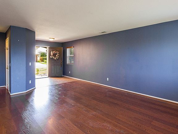 5th image of 28919 Lavatera Ave