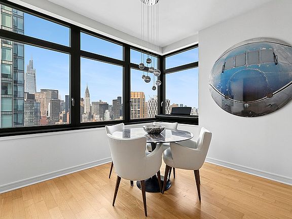 3rd image of 11 E 29th St APT 43C