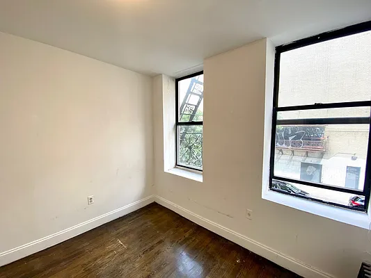 Rented by Douglas Elliman | media 19