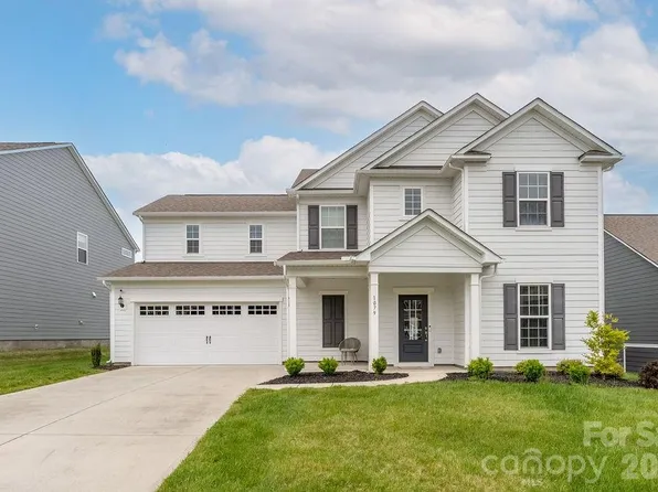 1079 Dorsey Dr, Fort Mill, SC 29715