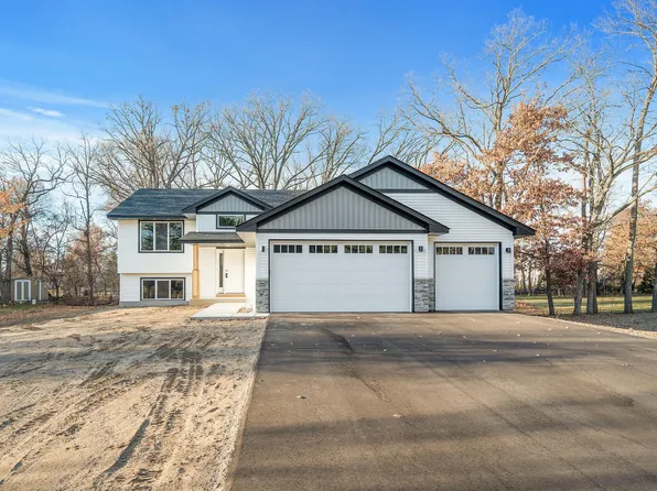 2945 Norway Cir S, Cambridge, MN 55008