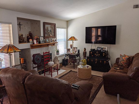 4th image of 4141 E Iris Ave