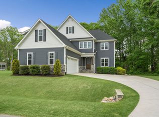 271 Old Hickory Dr, Raleigh, NC 27603