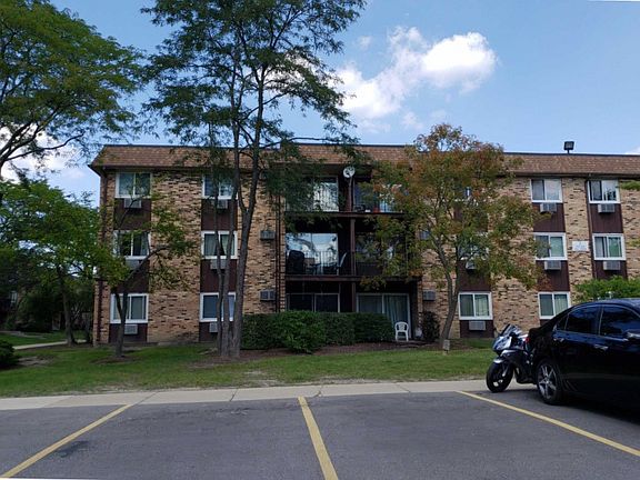 2nd image of 680 Hill Dr APT 313