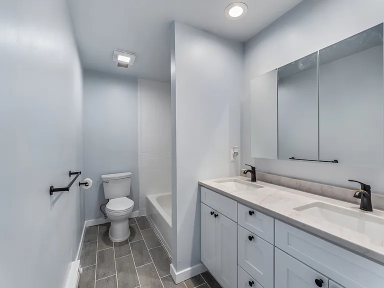 44 Sherman Ave #4B — Photo 23