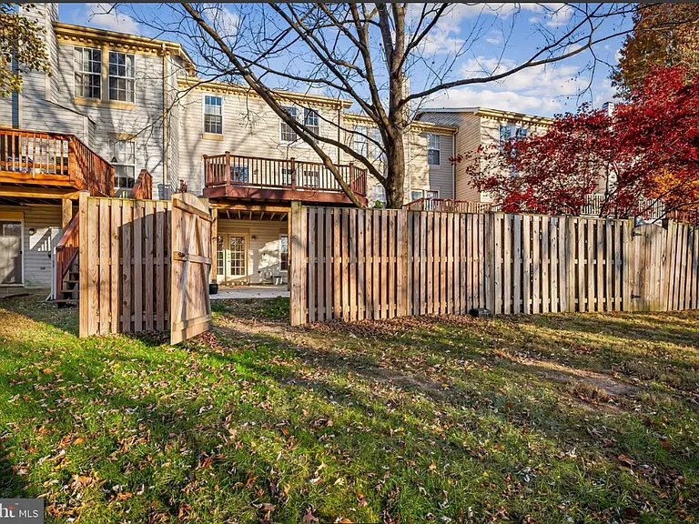 4592 Kingscup Ct — Photo 5