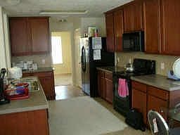3rd image of 16515 Great Oaks Hollow Dr