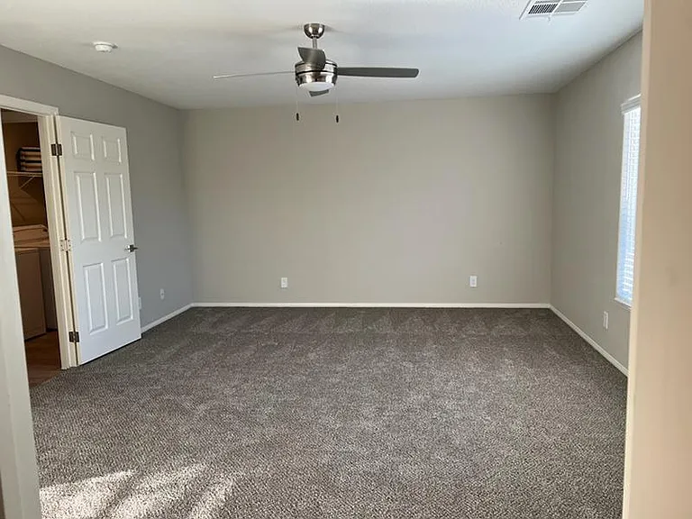 Suncrest Townhomes — Photo 14