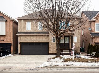 243 Queen Mary Dr, Brampton, ON L7A 3L3