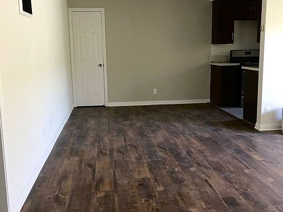 2nd image of 3375 Vinton Ave #8