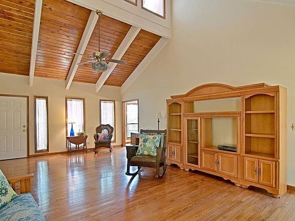 5th image of 1889 Falcon Wood Way