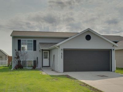 6266 23rd St S, Fargo, ND, 58104