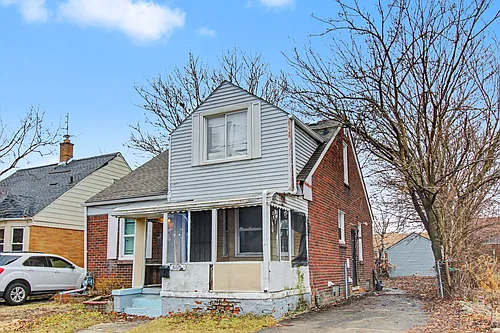 16873 Ferguson St Photo 1