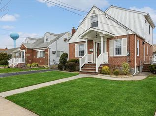 60 Caroline Ave, Franklin Square, NY 11010