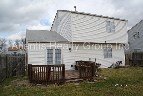 2nd image of 1911 Keystone Lakes Dr