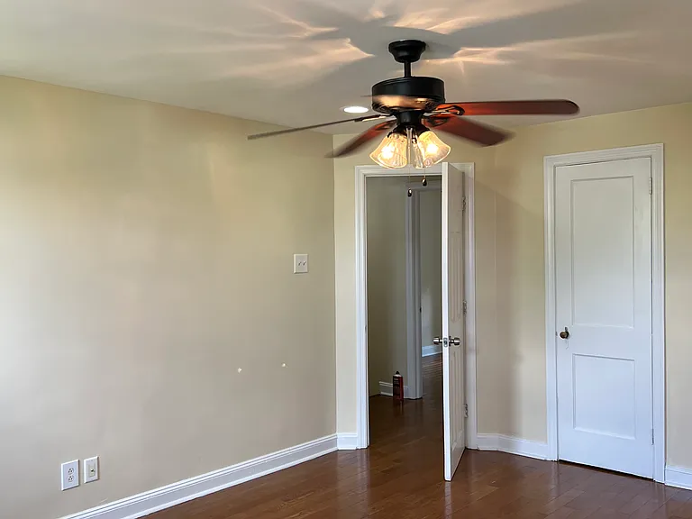 544 Wiltshire Rd — Photo 12