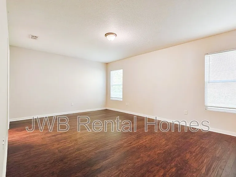 6254 Lamar Dr — Photo 7
