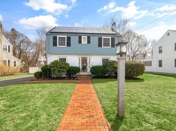 19 Valentine Rd, Framingham, MA 01702