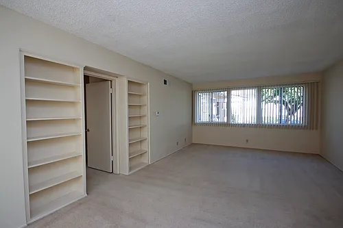 Floor plan 2-bedroom