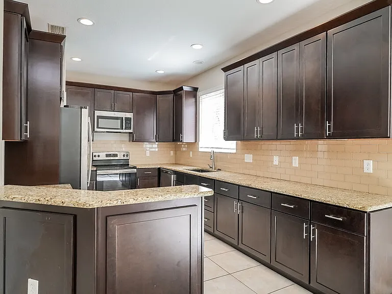 9251 Wellstone Dr — Photo 8