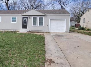 8618 Bristol Ave, Kansas City, MO 64134